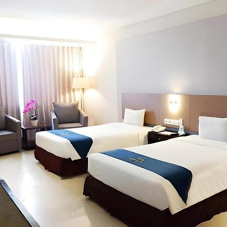 Grage Hotel Чиребон Екстер'єр фото