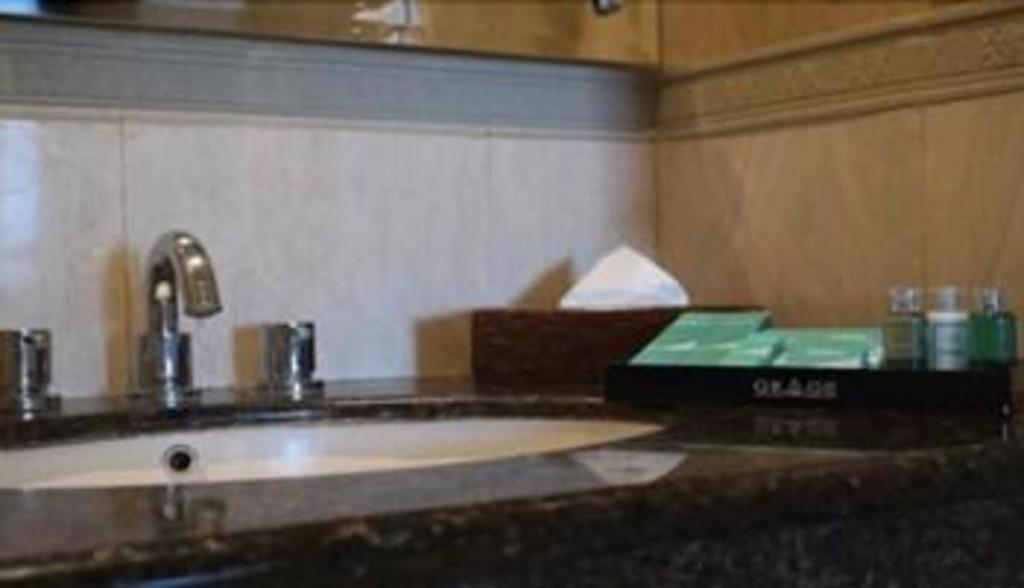 Grage Hotel Чиребон Екстер'єр фото